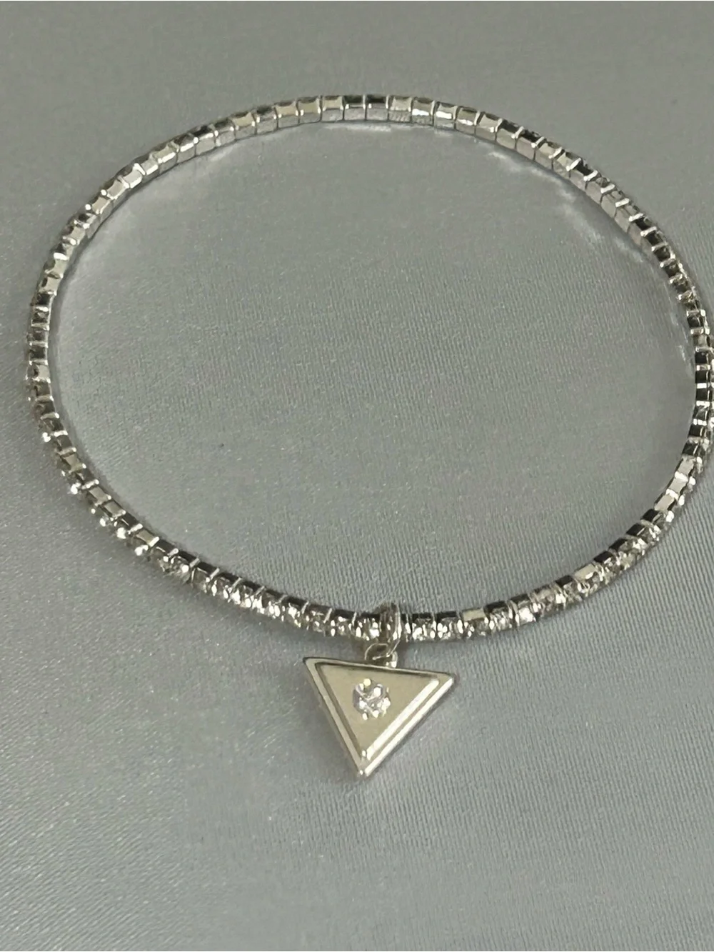 GUESS Silver-Tone Triangle Charm Rhinestone Stretch Bracelet